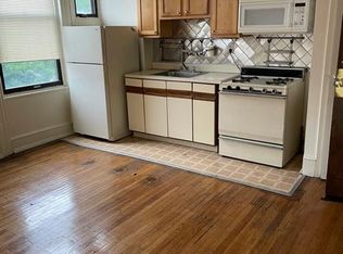 121 S 22nd St APT 2F, Philadelphia, PA 19103