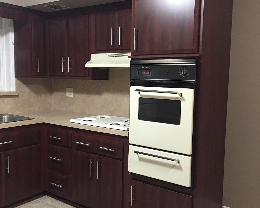 2nd image of 2429 Barnes Ave #1