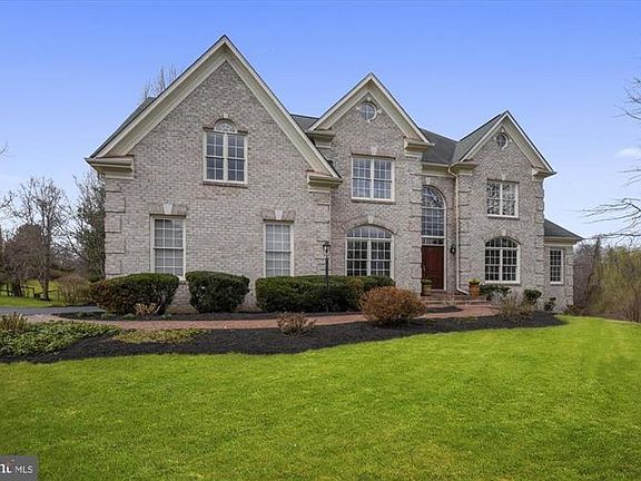 2nd image of 860 Forestville Meadows Dr