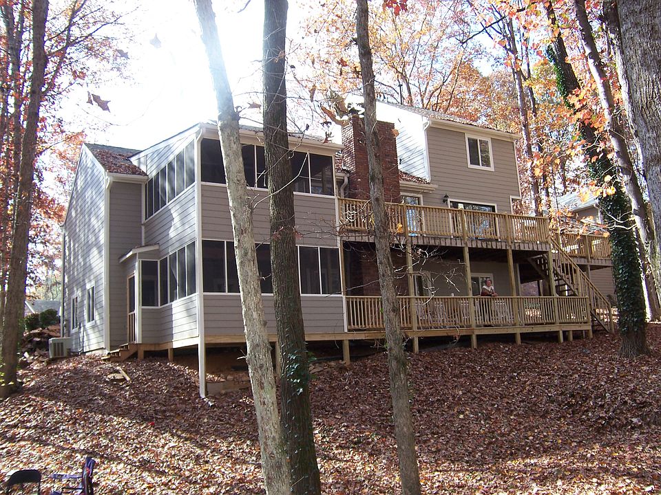 2nd image of 4187 Poplar Hollow Ct NE