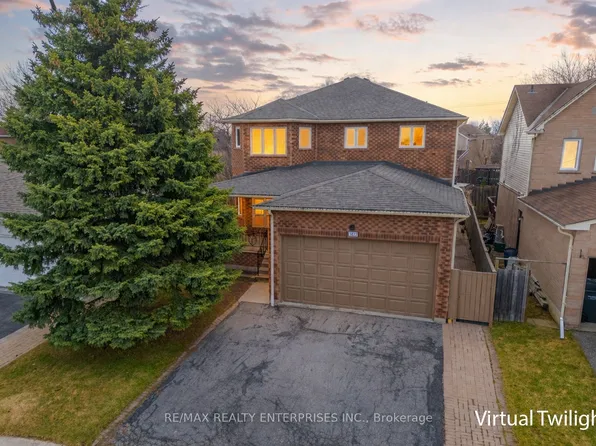 3022 Dalehurst Dr, Mississauga, ON L5N 6M8