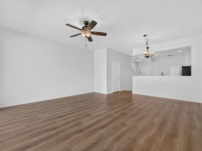 4979 Pond Ridge Dr — Photo 14