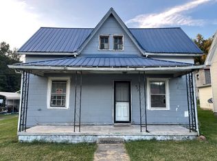 407 W Main St, Saltville, VA 24370