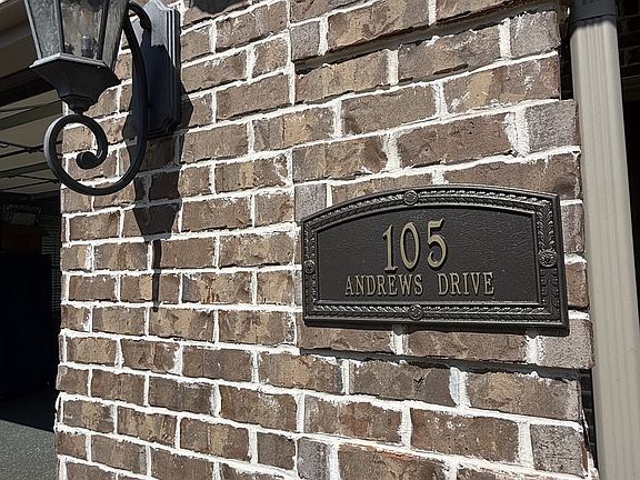 4th image of 105 Andrews Dr
