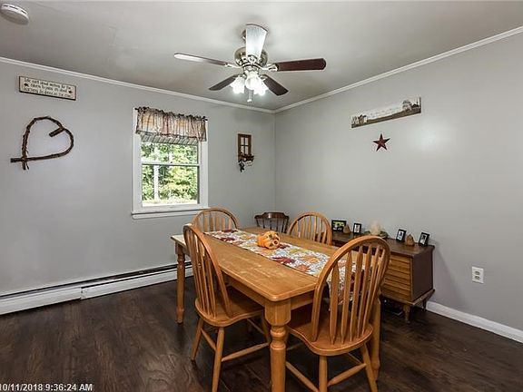 Dining room with new paint and laminate floors