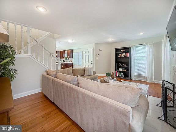 4th image of 145 Liberty Dr