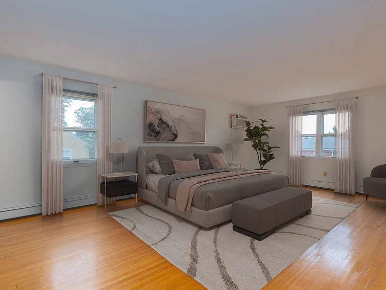 30 Cassilis Ave — Photo 16