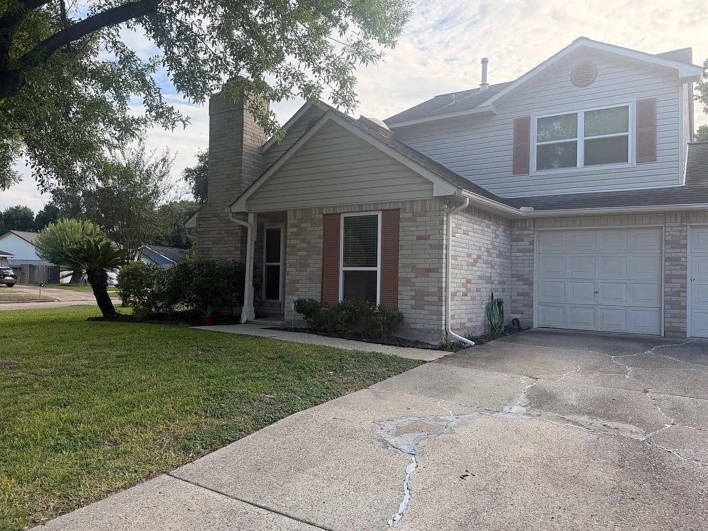 3 bed, 2.0 bath, 1444 sqft, $1,900 — Photo 3