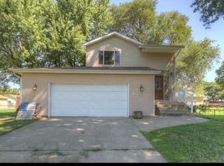 1109 Mineral St, Webb City, MO 64870