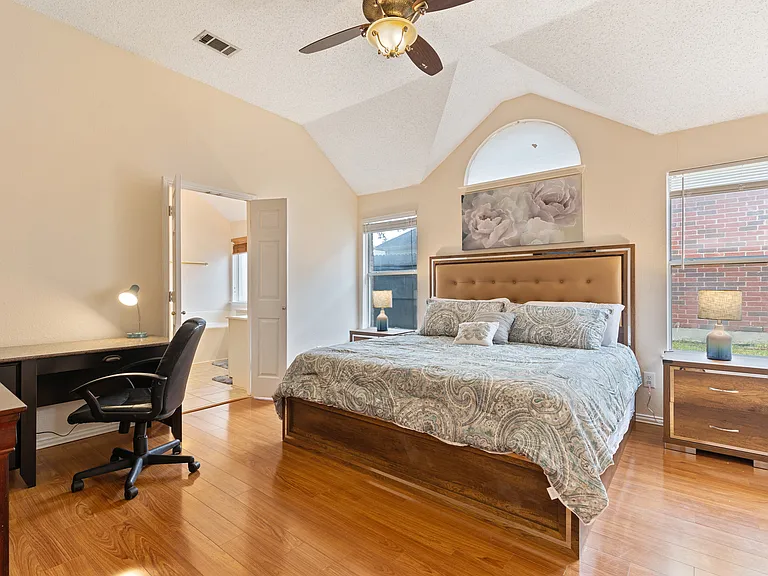 3904 Burnley Dr — Photo 20