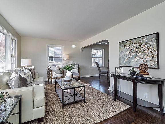 4th image of 7827 Underhill Dr