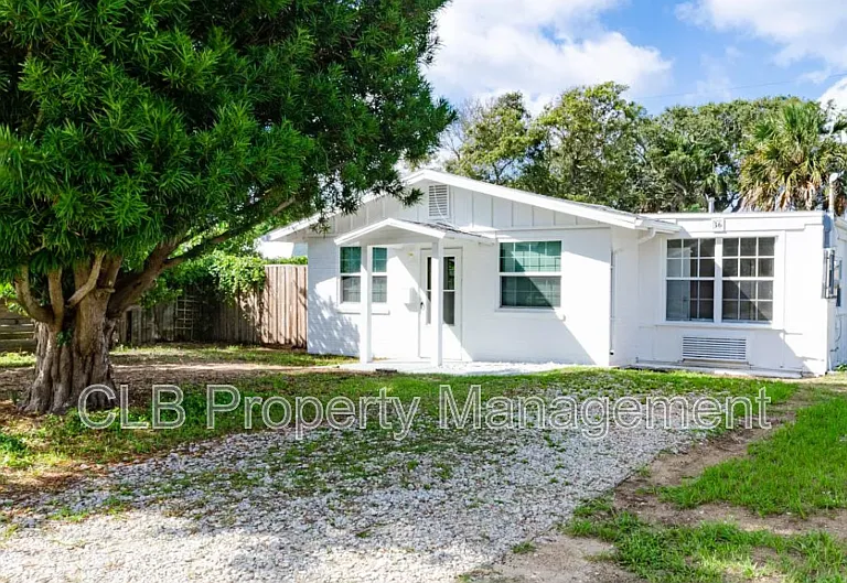 36 Brooks Dr — Photo 2