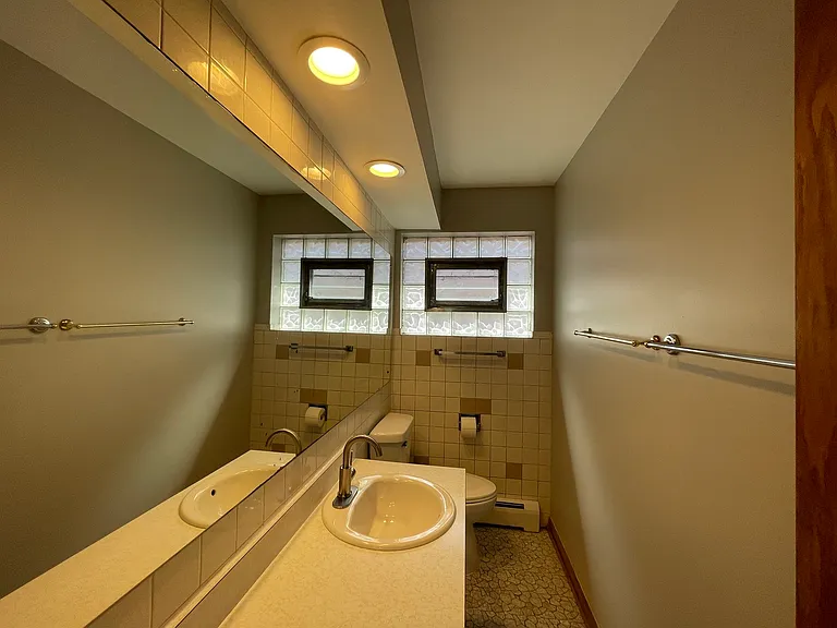 5408 N Central Ave #2 — Photo 17
