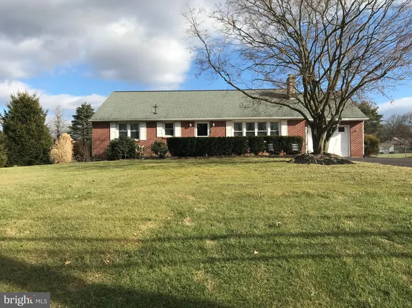 155 Elephant Rd, Dublin, PA 18917