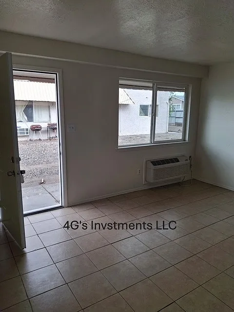 216/220 Blanco Blvd - 5 — Photo 4