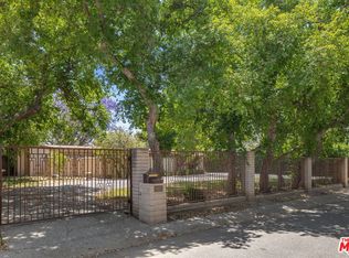 8400 Encino Ave, Northridge, CA 91325