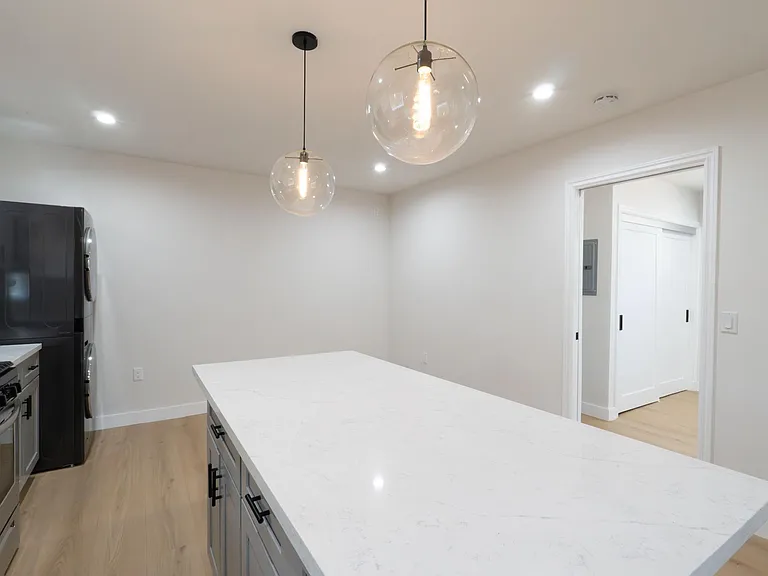 331 S Vallejo Way #C — Photo 4