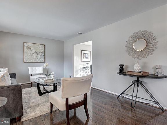 4th image of 4876 Wheatstone Dr