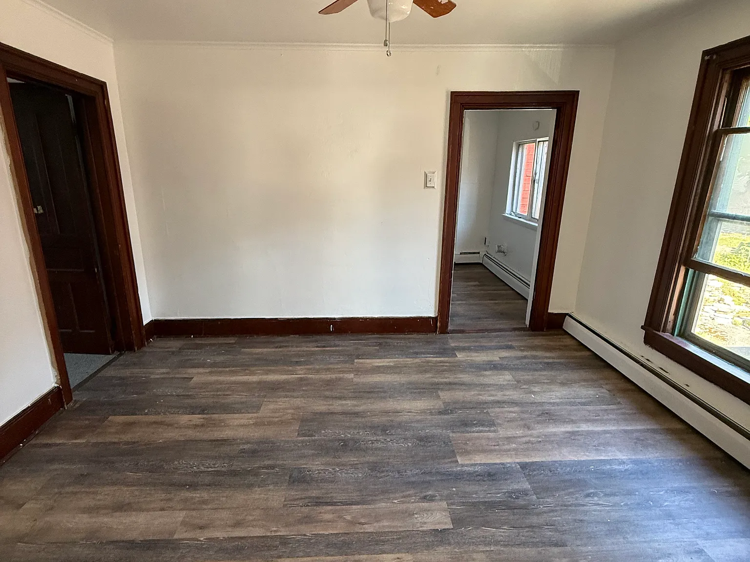 5 bed, 1500 sqft, $1,500 — Photo 3