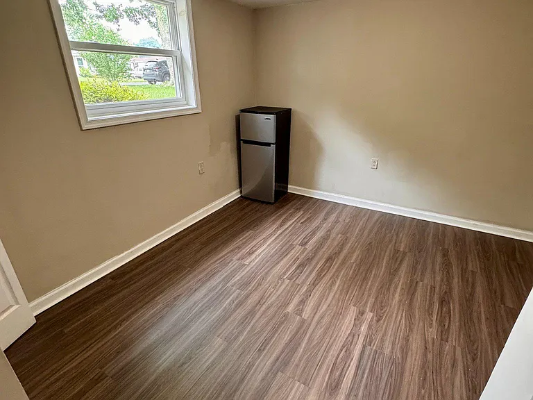 208 Chestnut Rd — Photo 18
