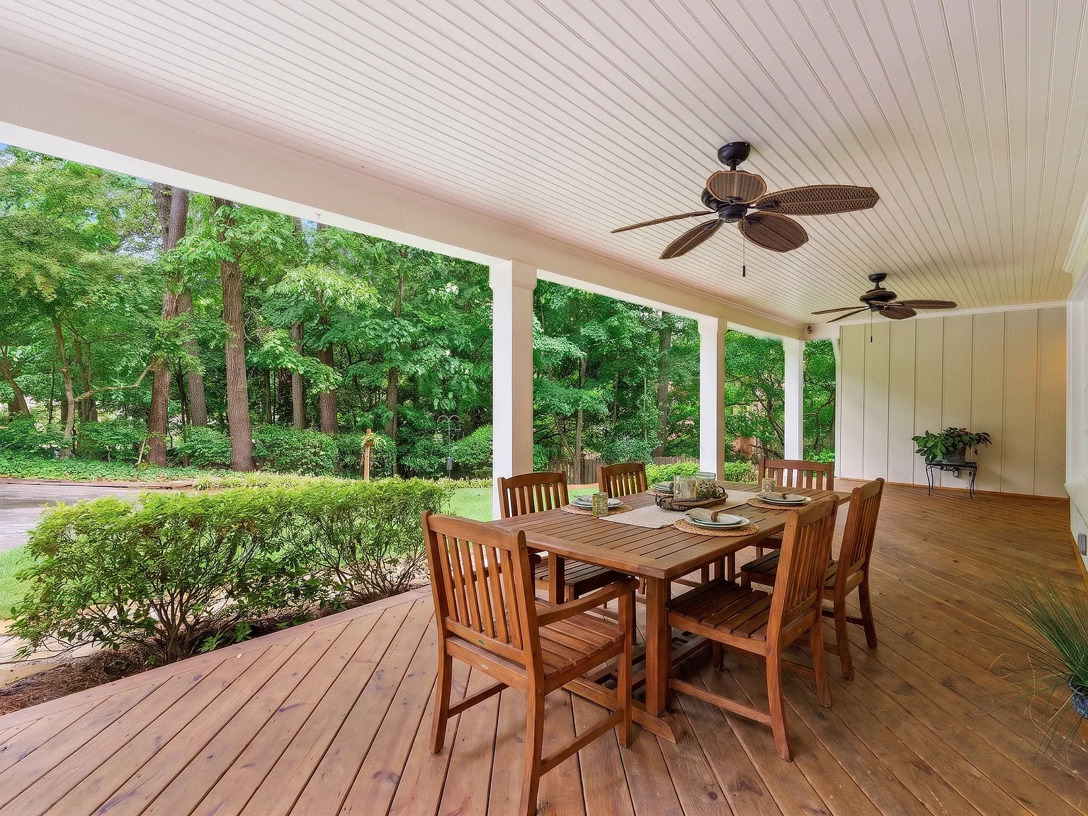 2 bed, 1.5 bath, 2000 sqft, $2,700 — Photo 4