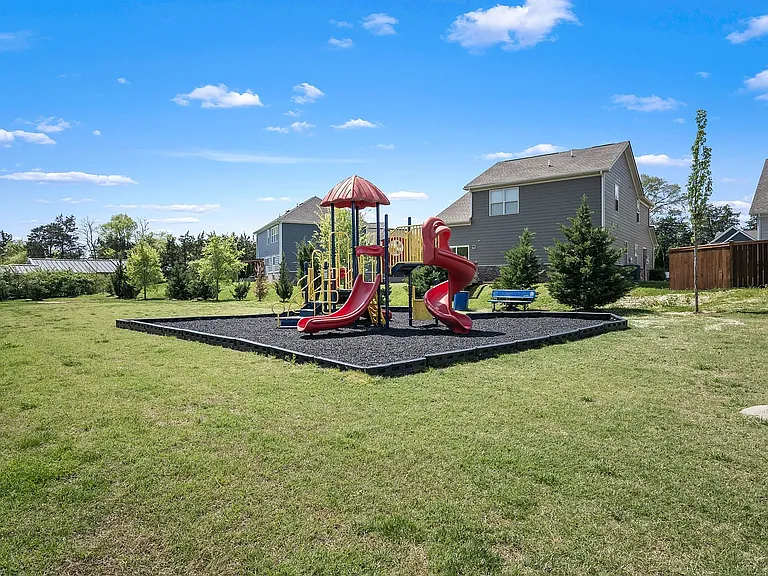4204 Aragorn Way — Photo 26
