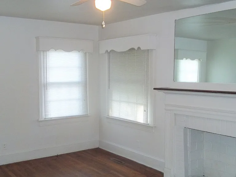 206 Hudson St — Photo 20