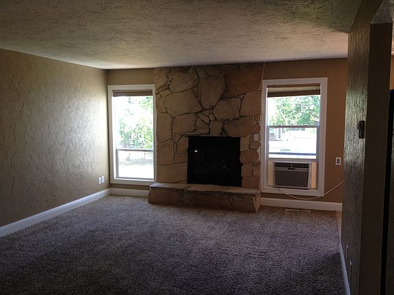2nd image of 315 N Ladino Dr