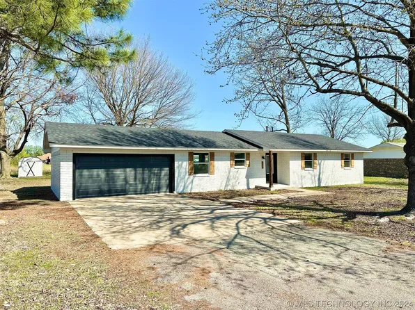 505 NW K St, Stigler, OK 74462