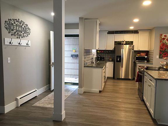 4th image of 425 Glen Dr #101