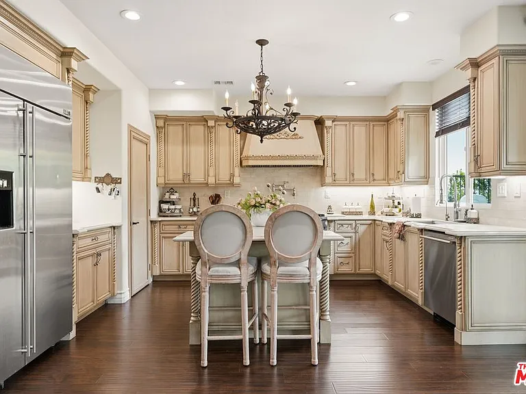11564 Apulia Ct — Photo 15