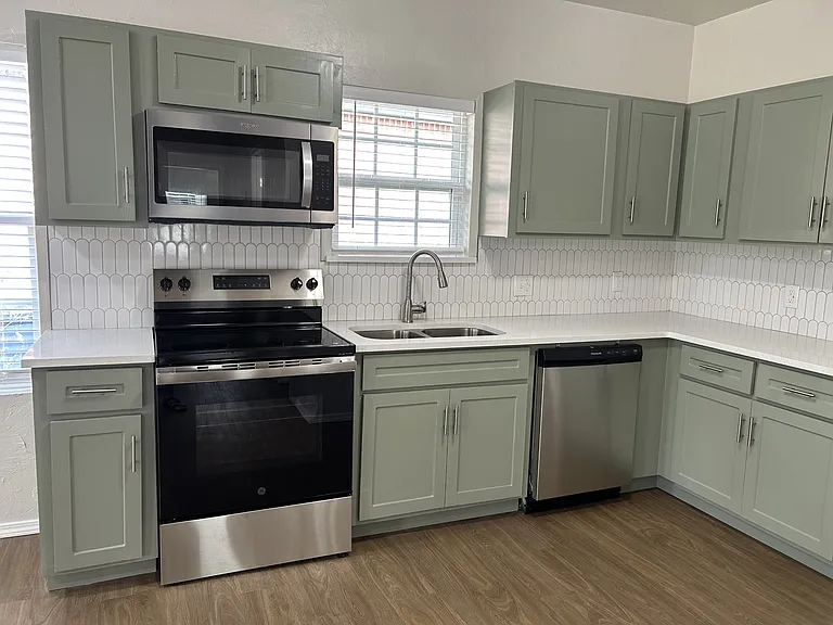 711 W Hill St #1 — Photo 7