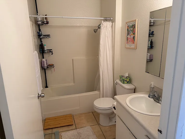 1639 Oliver Ave #C — Photo 10