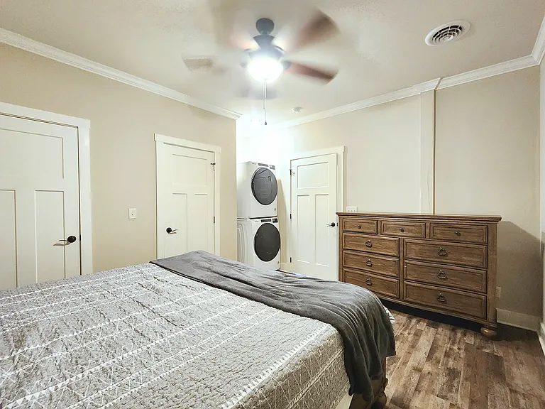 250 Horn Ln #1 — Photo 8