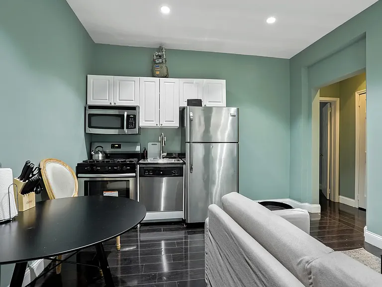 1632 Madison Ave #3R — Photo 5