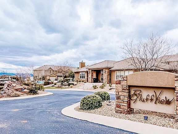 5th image of 1000 E Bluff View Dr Unit 53