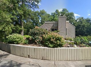 36 Library Ln, Simsbury, CT 06070