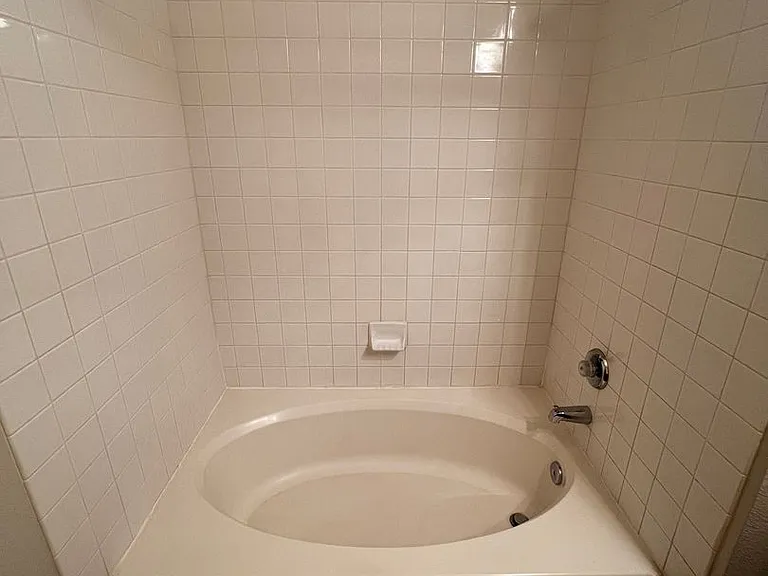 1830 N Buffalo Dr #2102 — Photo 9