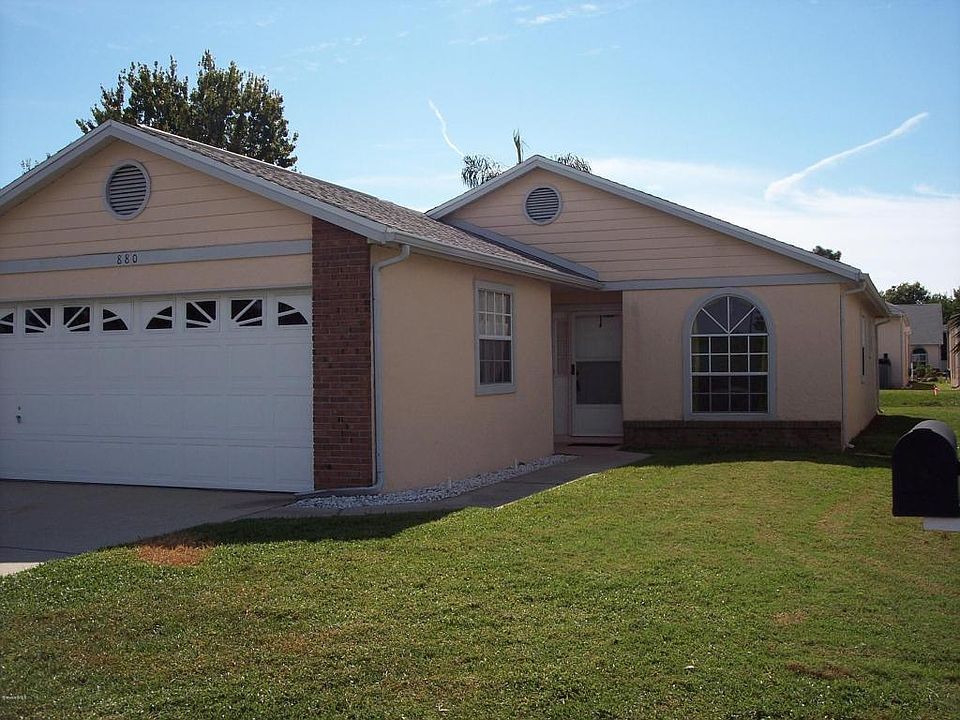 1st image of 880 Cross Lake Dr
