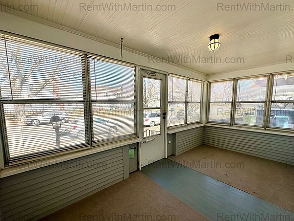 3rd image of 1917 W 3rd St