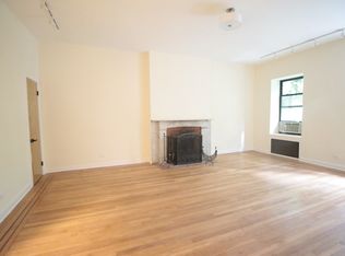 132 E 16th St #4R, New York, NY 10003
