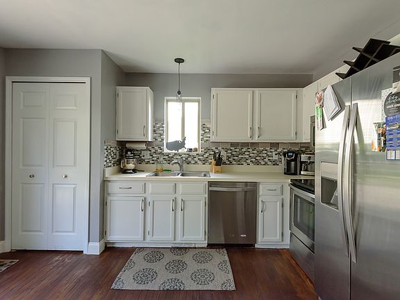 2nd image of 7086 Villa Dr