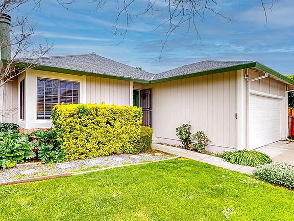 2nd image of 7128 Avenida Cala