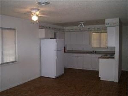 2nd image of 2117 Travis St