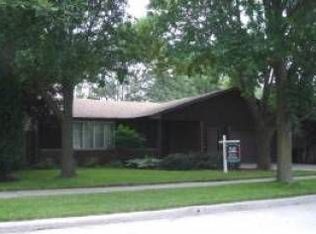 1208 S Irma St, Appleton, WI 54915