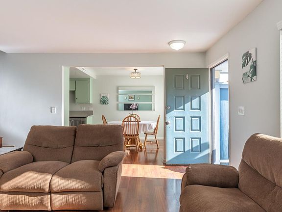 4th image of 1883 Cherokee Dr Unit 3