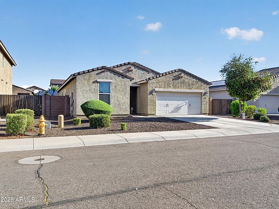 4th image of 202 E SANTORI Drive
