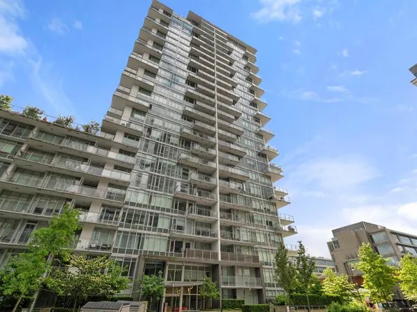 1205 Nelsons Ct #258, New Westminster, BC V3L 0J9