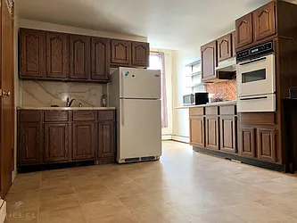 Rented by Hillel Realty Group