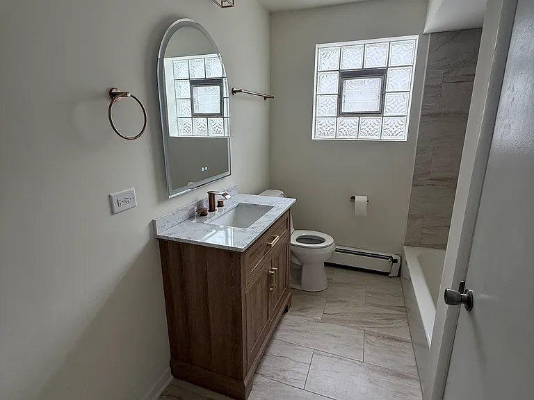 1712 N 35th Ave #1 — Photo 4